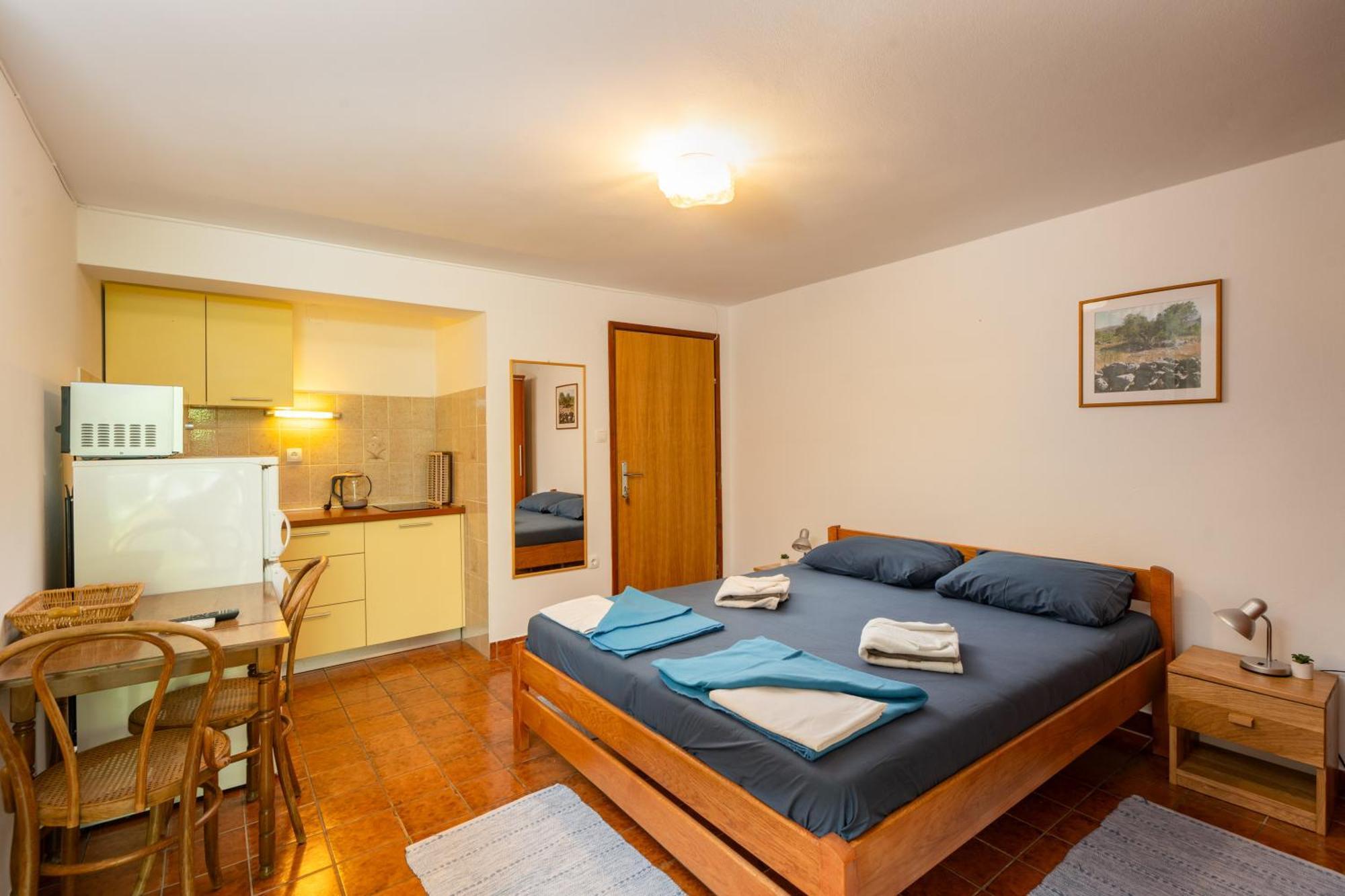 Klepac Studio Krk Town Extérieur photo
